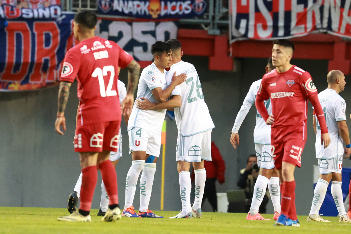 Leonardo Burgueño aplaudió el rendimiento de estos dos jugadores de la U