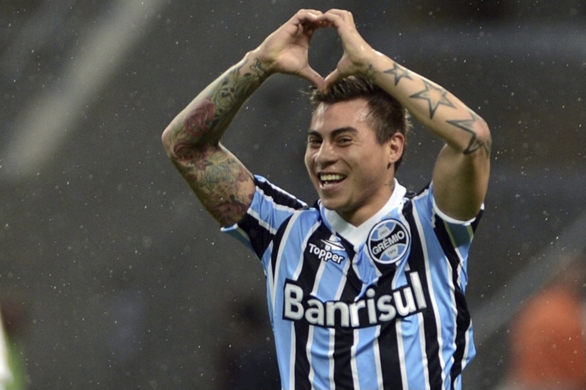 “Está descartado”: Le bajan el pulgar a Eduardo Vargas en un grande de Brasil y la U no pierde la ilusión