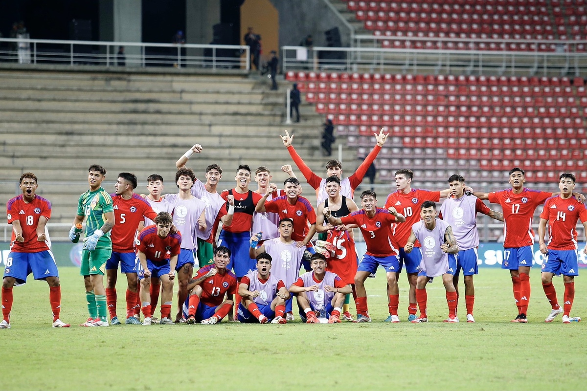 Es uno de los grandes proyectos de la U, la está rompiendo en el Sudamericano Sub-20 y podrían blindarlo