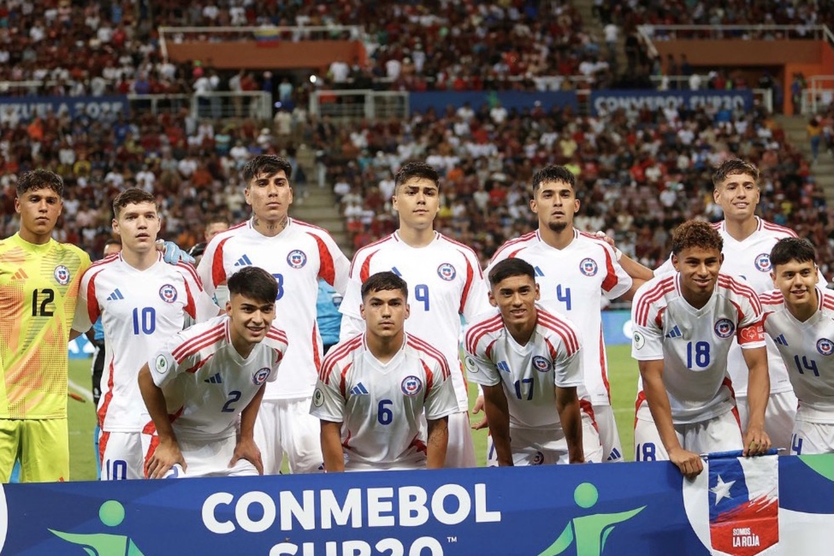 Sin espacio en la U: Titular de La Roja Sub-20 no convenció a Gustavo Álvarez y volverá a préstamo