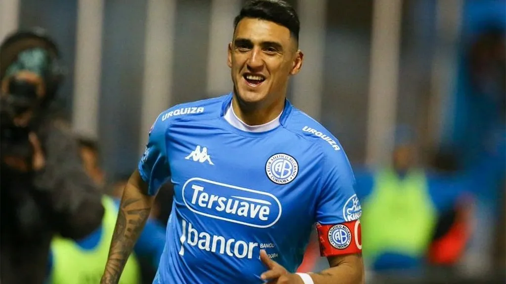 El delantero de Belgrano, Matías Suárez.