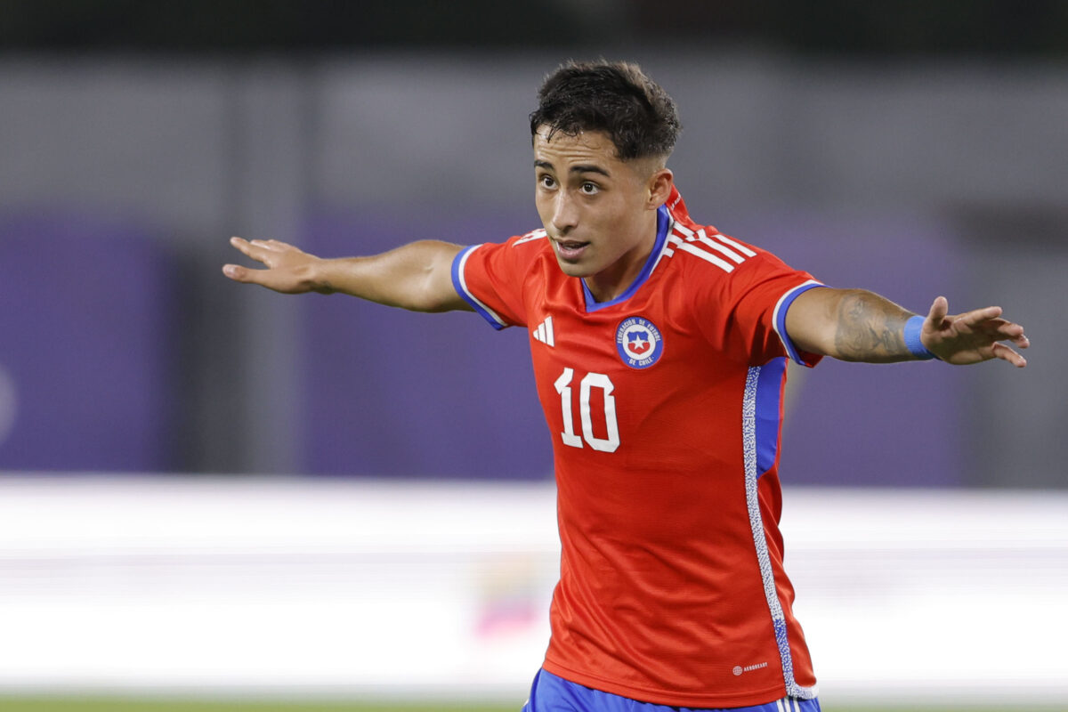 Lucas Assadi en La Roja.