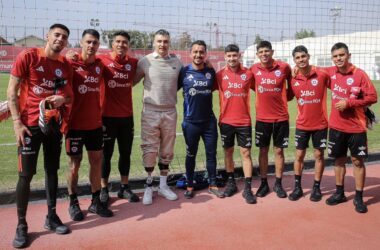 [Video] Visita ilustre en Juan Pinto Durán: Cristóbal Campos llena de energía y alegría a los seleccionados