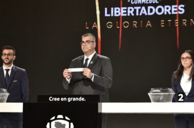 "La U vuelve al continente: Cuándo, a qué hora y dónde ver el sorteo de la fase de grupos de la Copa Libertadores"