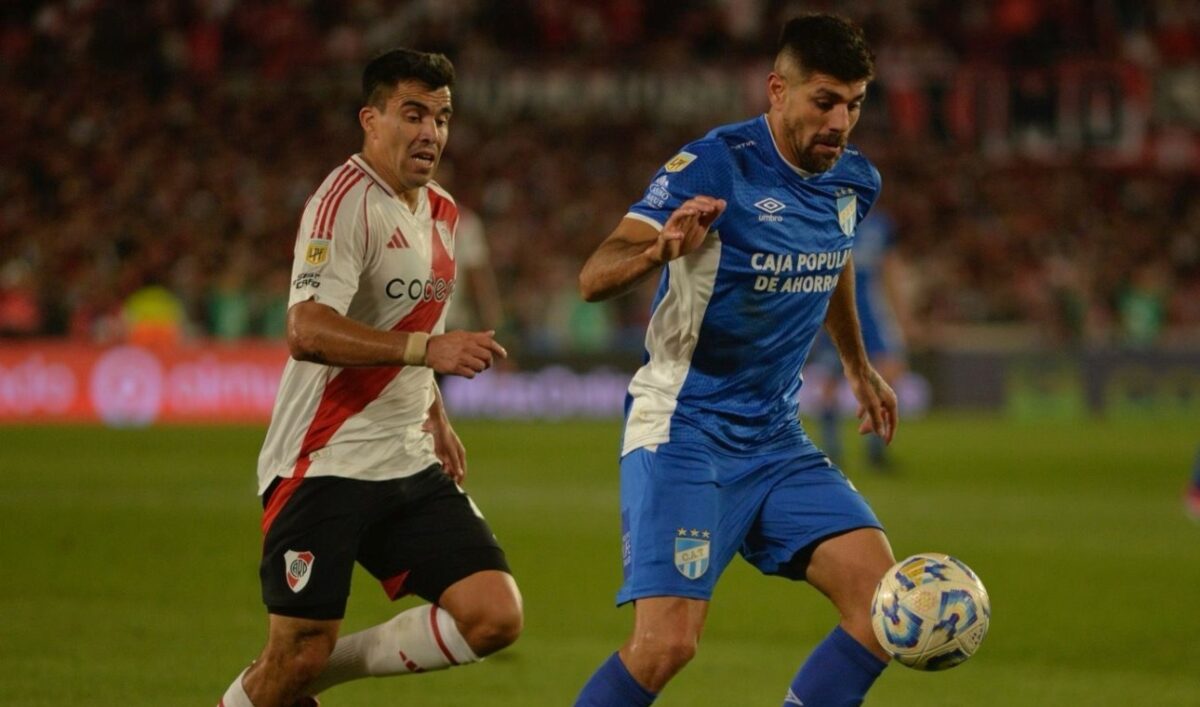 [VIDEO] Dejó 'pagando' a la U y ahora protagonizó nueva polémica en el fútbol argentino