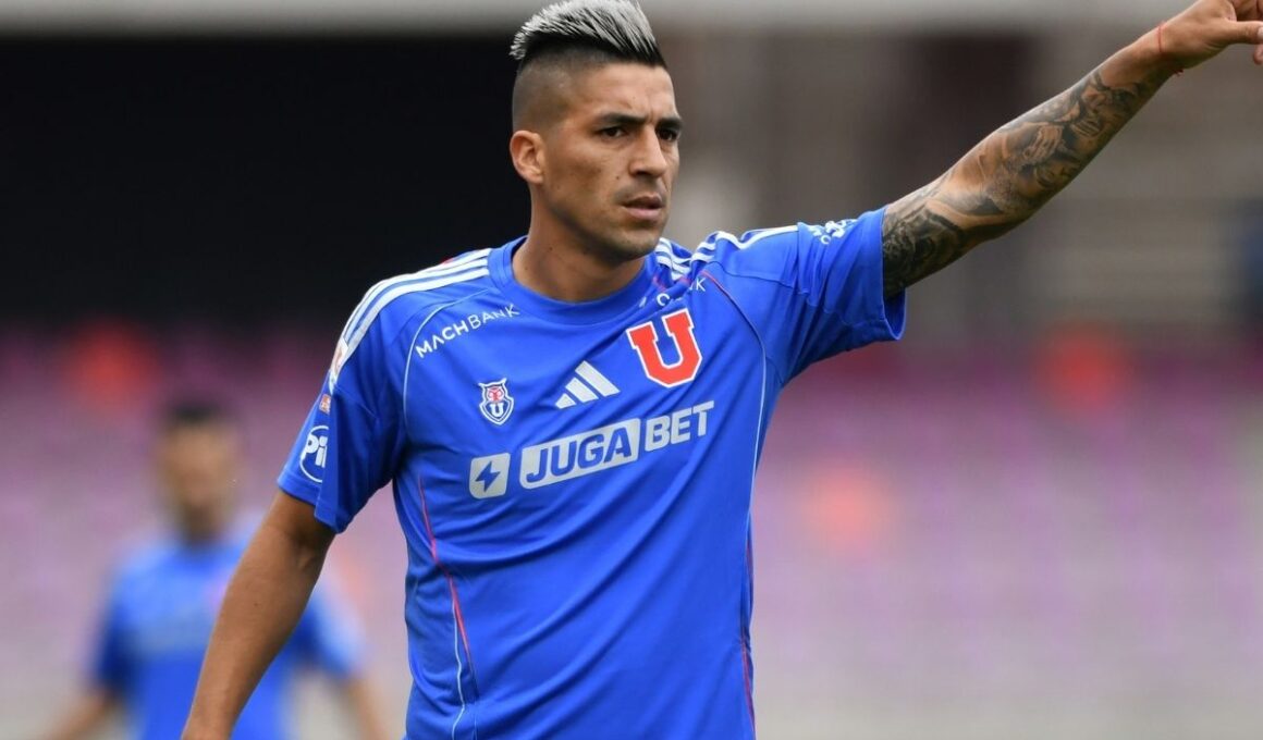 Leandro Fernández en el duelo de Universidad de Chile por Copa Chile.