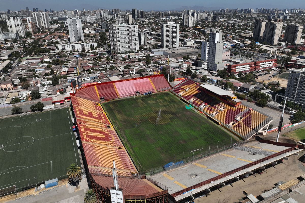 FOTOS | Filtran inéditos registros del estado del Estadio Santa Laura tras suspensión del partido con la U