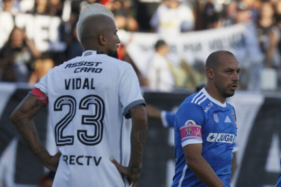 Marcelo Díaz encabezó sorpresivo Superclásico frente a Colo-Colo fuera de la cancha