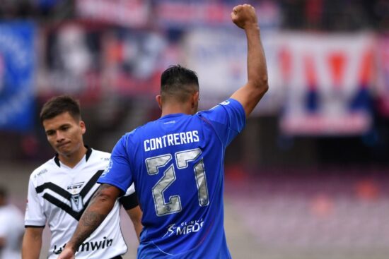 “Era lo que más me preocupaba”: Rodrigo Contreras detalla su adaptación a la U y su manejo con la presión de los hinchas